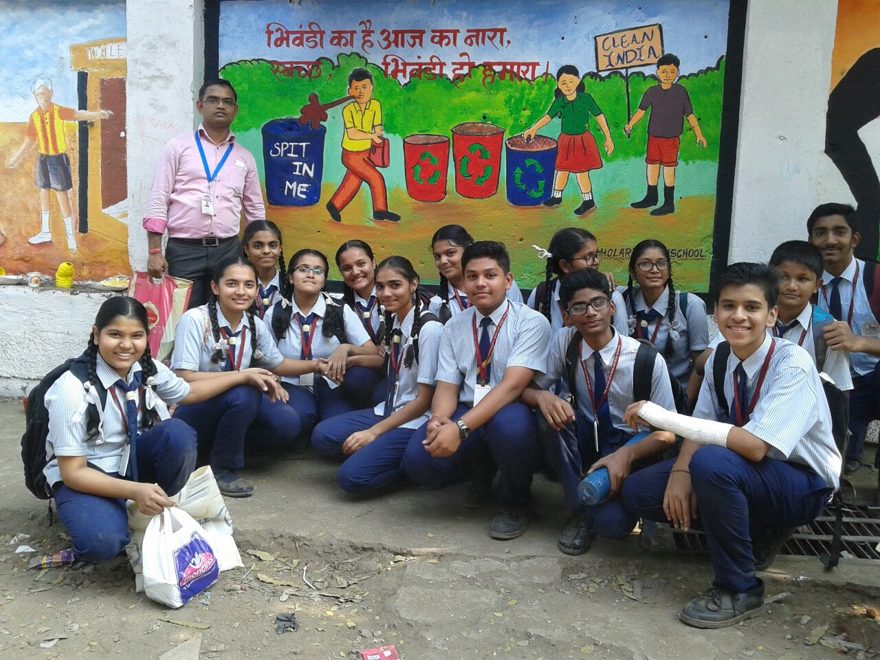 WALL PAINTING EVENTHELD UNDER SWACHH BHARAT ABHIYAAN (SECONDARY SECTION) - scholars scholl bhiwandi