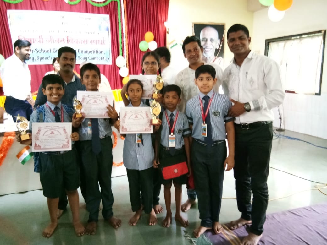 Scholars School - Vedvyas Ashram Inter School Group Comp - 15-august 2018